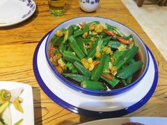 凉拌秋葵-滨海小渔村·海肠捞饭·鲅鱼水饺·特色老火鱼丸汤(华田店)