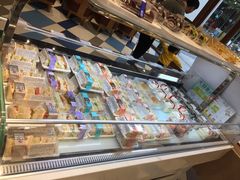 -85度C(生甜甜圈研究工坊·上海局门店)
