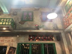 门面-马路边边麻辣烫联盟路店