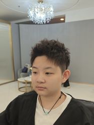 -八佰伴8008星级形象店