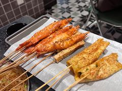 -何妹湿辣牛肉·粤式烧烤砂煲(桂雅路店)