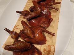 红烧乳鸽-正院大宅门烤鸭(首体店)