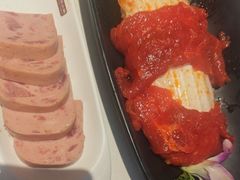 -老牌坊云南鱼豆花火锅(哈西万达店)