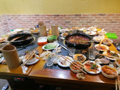 -两三事小郡肝串串香火锅(桂庙店)