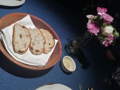 餐前全麦面包佐香草黄油-ZHAO赵·牛扒坊(仁和新城店)