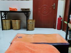 -老苗医养生堂(（1店）解放东路店)