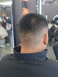 -藤野造型烫染·漂发