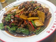 -鲁南仔·滕州炒鸡(经三路店)