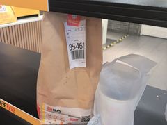 -麦当劳(上海虹桥站30B检票口楼上)