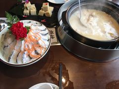 -捞神煲汤火锅(湖滨商业街店)