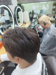 -藤野造型烫染·漂发