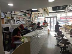 -百品聚旋转火锅(万德庄店)