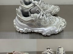 -Acne Studios(芮欧百货店)