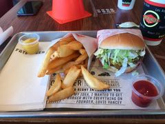 -FATBURGER 特富客汉堡(外交公寓店)