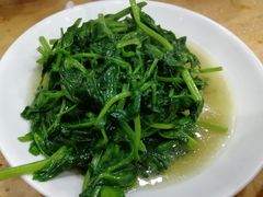 -雷祖芳老妈蹄花店