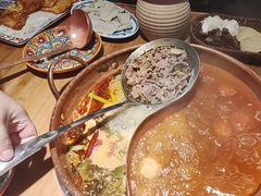 -洱火云南酸菜牛肉火锅(石景山当代商城店)