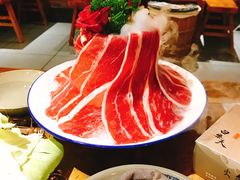 -白乐天毛肚火锅馆(解放碑店)