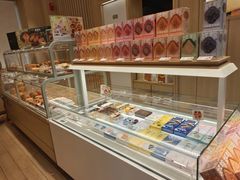 -好利来(鞍山家乐福店)