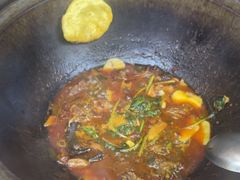 -曹丞相·地锅鸡·地锅鱼(武林店)