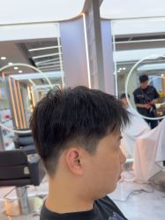 -赤道 Hair Salon