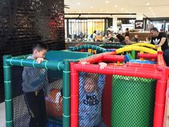 -伯肯黑德角名品折扣购物中心