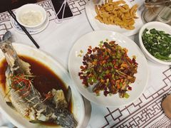 清炒时蔬-醉美东江·三文鱼·烧鸡公