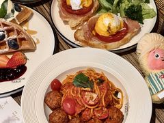 -Common Table · Brunch & Coffee
