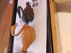 -荷塘秋月·本帮江浙菜(国权路店)