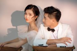 -雪中彩影婚纱摄影·微光艺术中心