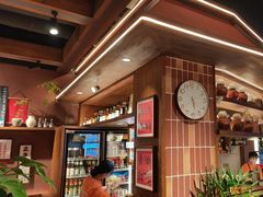 -巴卤社老火锅(财富店)