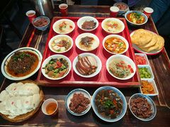 -蓝田九大碗民俗食府(蓝田店)