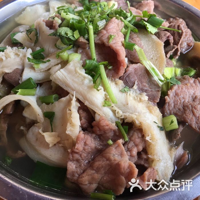 杨老二跷脚牛肉