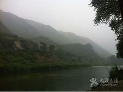 河边-云丽燕农家乐