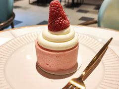 甜心草莓卷-KNOTKNOT珞珞·日式甜品(K11店)