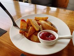 -四月吧餐厅(正阳步行街店)