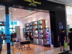 -Vivienne Westwood(上海来福士广场店)