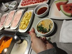 -海底捞火锅(新松江路生日主题店)