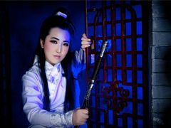 白玉堂-九月鹰飞汉服摄影工作室