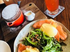 -ROAST coffee & eatery