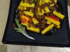 香芒炒牛柳-渔太泰漓江小馆·广西融合菜(西街店)