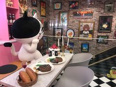 -LINE FRIENDS Garosu-gil Flagship Store