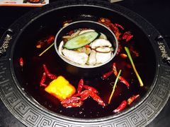 菌香鸳鸯锅-晓宇重庆火锅(龙首店)