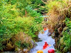 -龙潭峡谷漂流