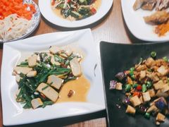 -宣威山野人家·云南菜·菌火锅(金碧店)