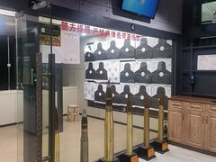 -都市枪神实弹射击俱乐部