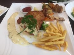 -Neary Khmer Restaurant