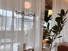 -ROAST coffee & eatery
