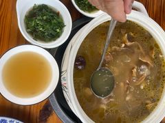 -鸡足缘·海稍鱼•野生菌火锅