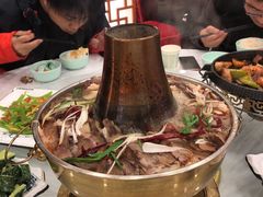 -撒拉人家.酸菜牦牛肉火锅