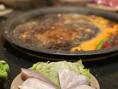 极品耗儿鱼-茅草房·河畔园林火锅
